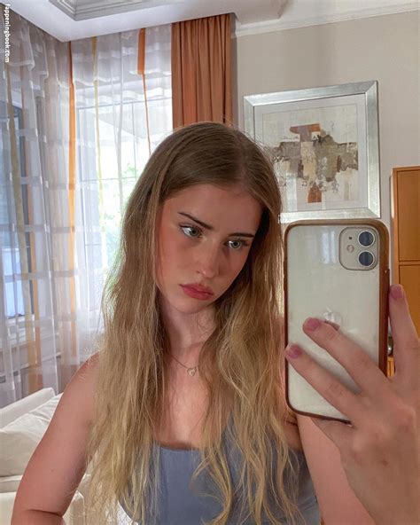 Mira 004 Model Mira Nude OnlyFans Leaks Fappening FappeningBook