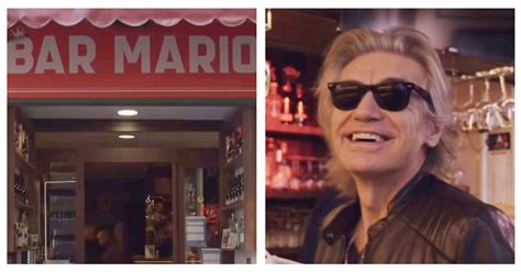 Ligabue Inaugura Il Bar Mario Al Centro Di Napoli Come Quello Della