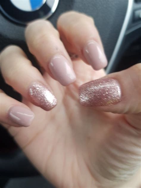 Nude And Rose Gold Squoval Acrylic Nails With Gel Polish Gold Gel Nails Beauty Hacks Nails
