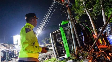 Tak Ada Jejak Rem Dalam Kecelakaan Bus Maut Di Ciater Diinvestigasi