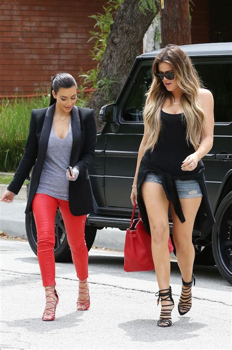 Dlisted Kim Kardashian And Khloe Kardashian Have Lunch Together As