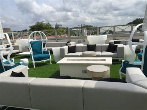 Bayside High: The 16 Best Rooftop Bars in Charleston, SC