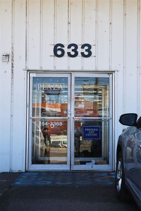 On the Grid : Plaza Artist Materials & Picture Framing