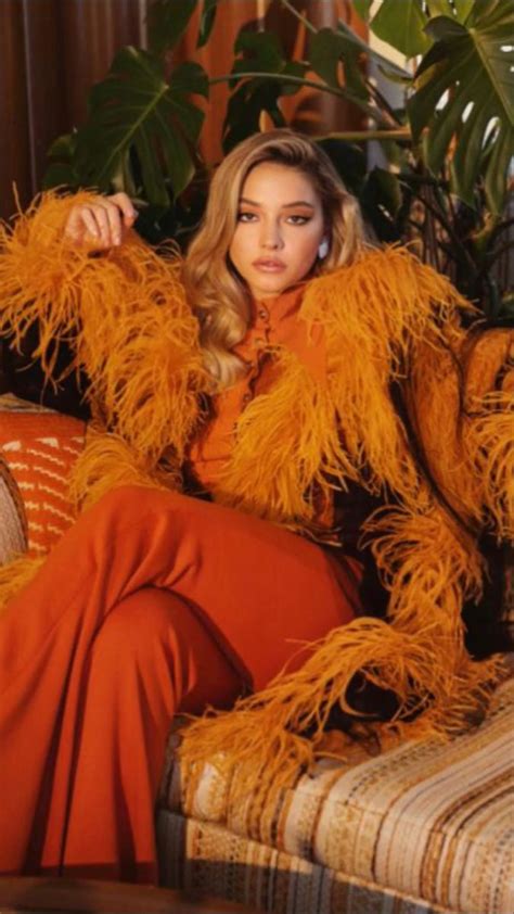 Madelyn Cline Blonde Moments Model Inspo Celebrities Female