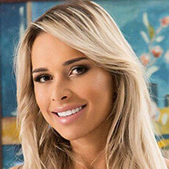 Rafaela Ravena Babe Page Watch This Adult Model On FreeOnes