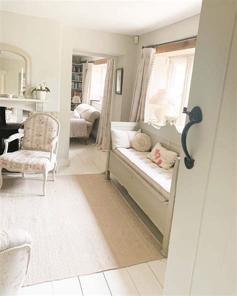 White Painted Wood Bench In Cottage Style Living Room Soul Lane