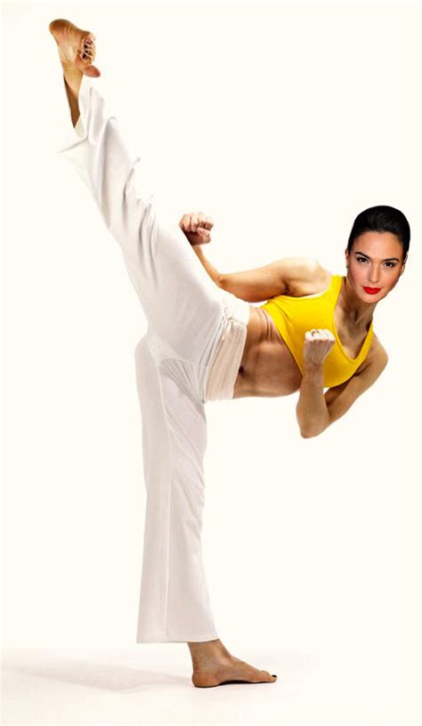 Gal Gadot Kick by HDUniverse on DeviantArt