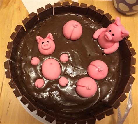 Pigs In A Hot Tub Cake Piggy Cake Mud Cake