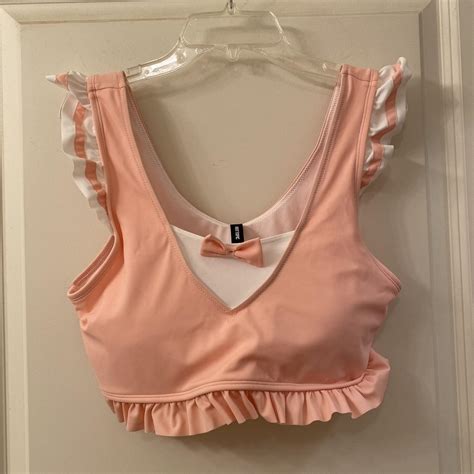 Hot Topic Pink Ruffle Swim Top Size Large Pit Depop