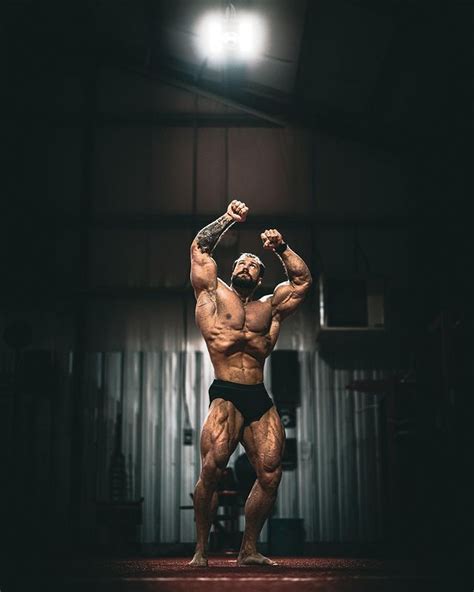 Chris Bumstead On Instagram This Year Is Going To Be Something