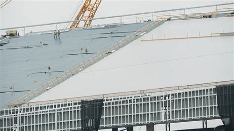 Photos: Roof Install, Glass Prep Continues at U.S. Bank Stadium