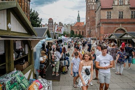 Jarmark Dominikański 2020 Tłumy na Jarmarku Dominikańskim w Gdańsku