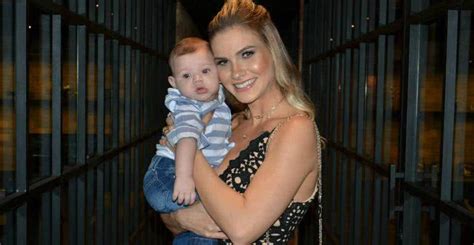 Gabriel Filho De Gusttavo Lima E Andressa Suita Rouba A Cena Em Evento