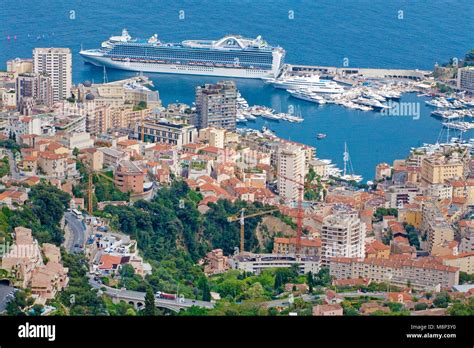 Kreuzfahrtschiff Im Hafen Von Monaco Monaco Fuerstentum Europa