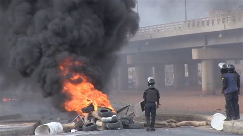 ça ch uffe aux Parcelles U26 ffrontement entre FDS et les manifestants