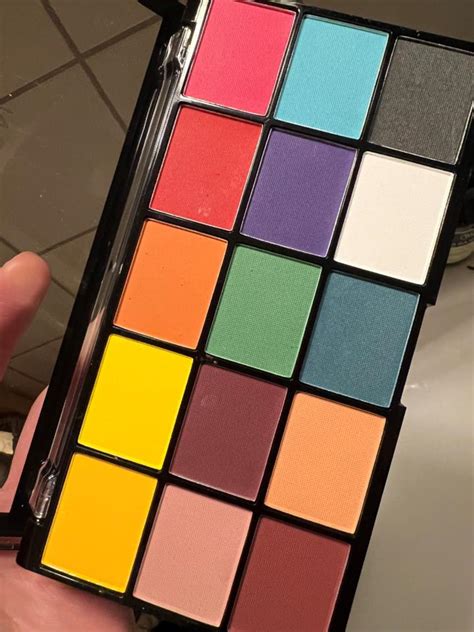 Makeup Revolution Re Loaded Eyeshadow Palette Marvellous Mattes