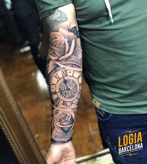 Venta Tatuaje De Reloj En El Brazo En Stock