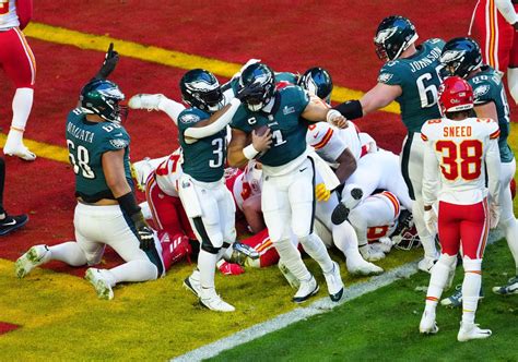 Chiefs beat the Eagles in Super Bowl LVII | CNN