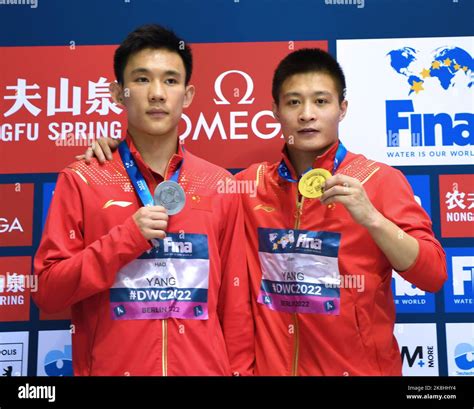 Berlin Germany 23rd Oct 2022 Gold Medalist Yang Jian R And Silver