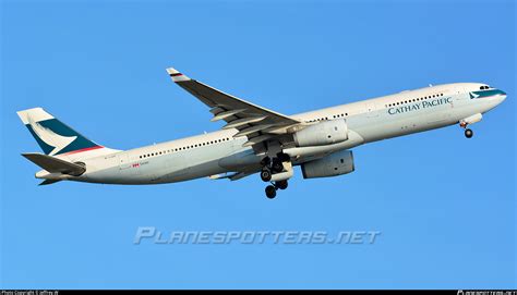 B Lar Cathay Pacific Airbus A Photo By Jeffrey W Id