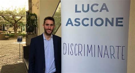 Discriminarte La Presentazione Della Mostra A Palazzo Caracciolo Il