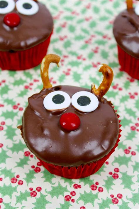 Reindeer Cupcakes With Pretzels