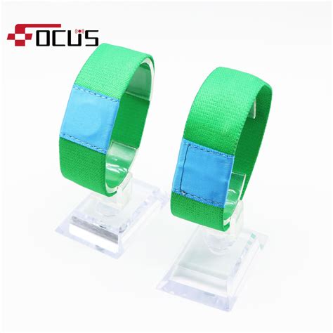 S50 Customized Logo RFID NFC Stretch Elastic RFID Wristband For Active