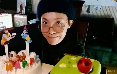 Jhope Bts Bts Happy Birthday Jhope Simple Cake Designs