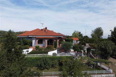 Ville Unifamiliari In Vendita A Baldissero Torinese CasaSpeciale It