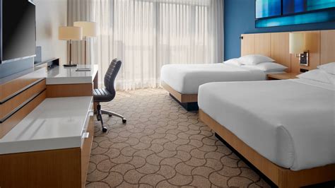 Downtown Toronto, Ontario Hotel | Delta Hotels Toronto