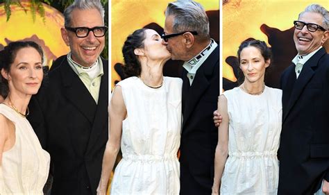 Jeff Goldblum Girlfriend