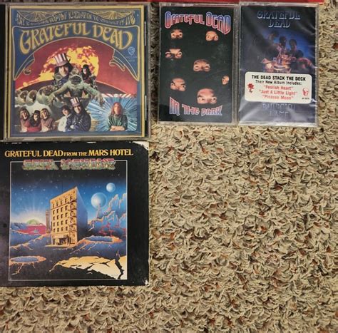 All Grateful Dead studio albums on a physical format!! Mix variations ...