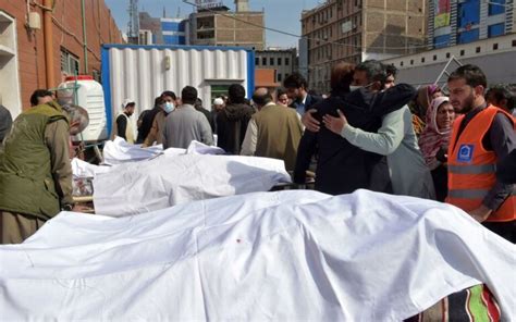 Pakistan 56 Morts Et 194 Blessées Dans Un Attentat Suicide Lors De La