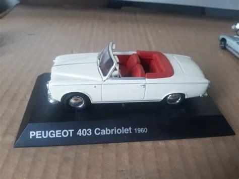 Peugeot Cabriolet Norev Sur Socle Quasi Neuve Eur