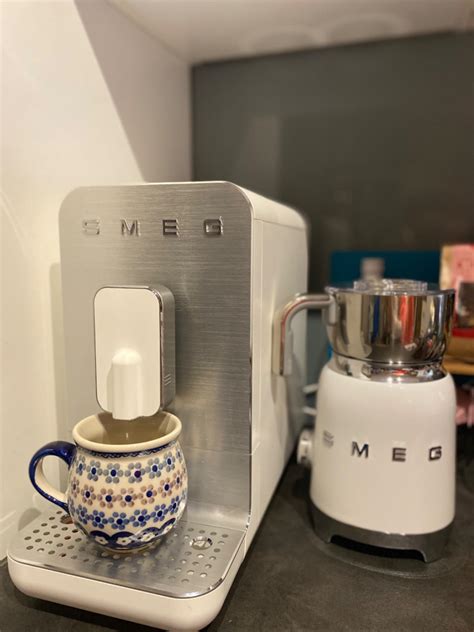 Smeg Bcc01whmeu Biały Opinie I Ceny Na Ceneopl