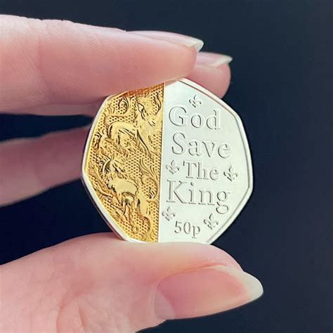 FIRST King Charles III Coronation Coin REVEALED – The Dual-Plated ...