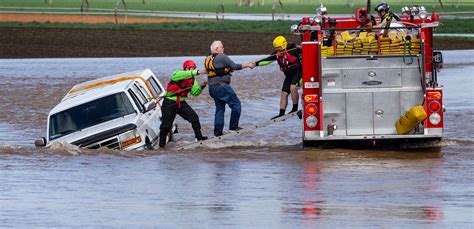 Flooding Forces Evacuations For 2nd Day In Oregon The Seattle Times