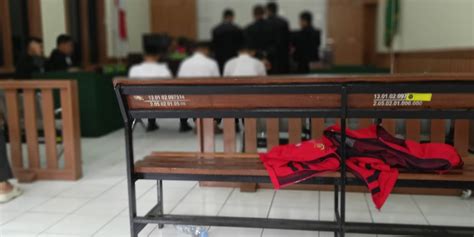 Tiga Terdakwa Kasus Korupsi Perumda Ate Sukabumi Hadapi Sidang Perdana