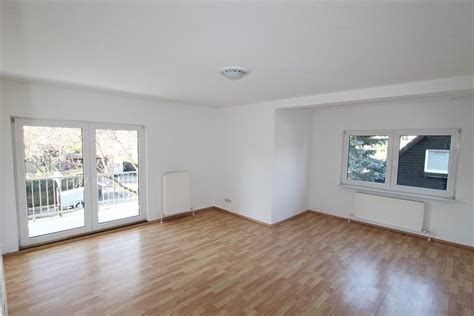 Helle Zimmer Wohnung Mit Sonnenbalkon Und G Ste Wc In Lichtenrade