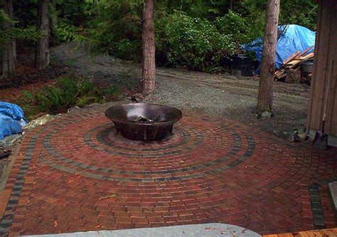 paving stone fireplaces  barbecues stone taffy design
