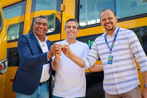 Cmei Jarbas Silva Filho - Jarbas Filho articula entrega mais 2 ônibus escolares para Afrânio ...