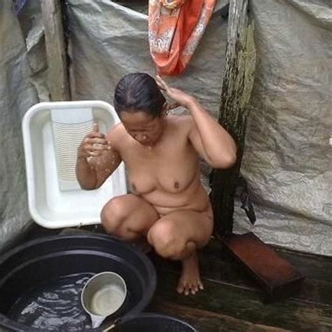 Stream Video Intip Ibu Kampung Mandi Telanjang D Sungai From Magdalena