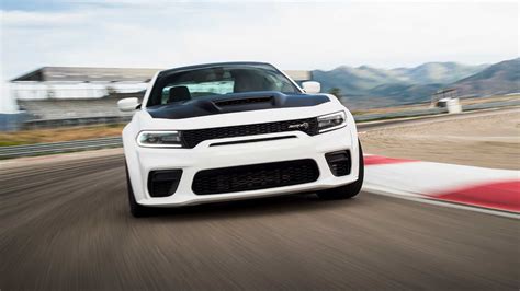 Widebody 2021 Dodge Charger Srt Hellcat Redeye Tops 203 Mph Autoevolution