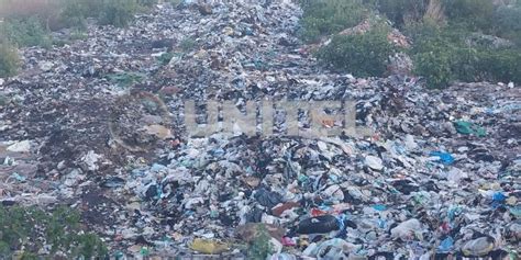 Denuncian Que Se Arroja Basura En La Zona De La Terminal De Quillacollo