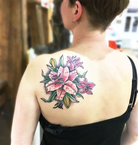 24 Symbolic Lily Tattoo Ideas