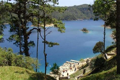 Lagos de Montebello y Cascadas de Chiflón desde San Cristóbal