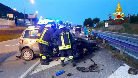 La Siritide Incidente Mortale Nell Avellinese Muore Una