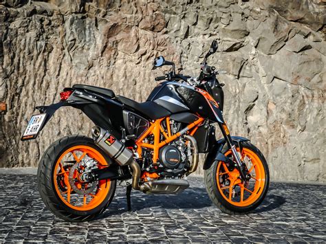 Essai Ktm Duke 690 R 2016