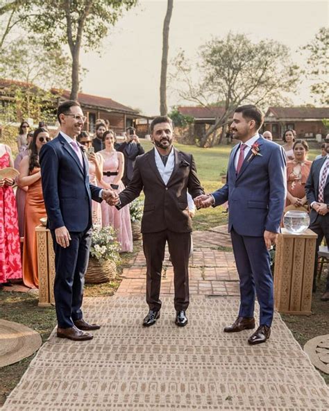 Popular Realizaron una boda gay en Caacupé
