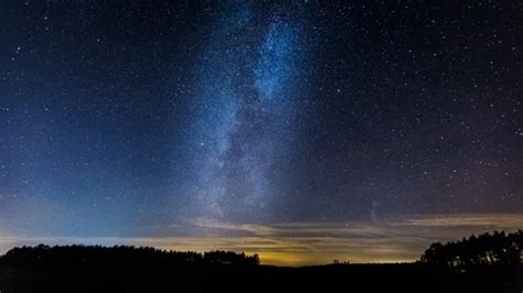 Time lapse with night sky and Milky Way ... | Stock Video | Pond5